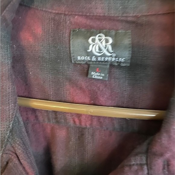 Men’s Rock & Republic Shirt - Picture 2 of 4